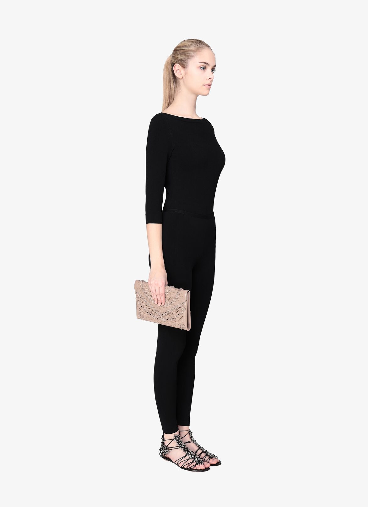 OUM CUIR LUX NEW VIENNE FLEUR SABLE ALAÏA SABLE  OUM CUIR LUX NEW VIENNE FLEUR SABLE